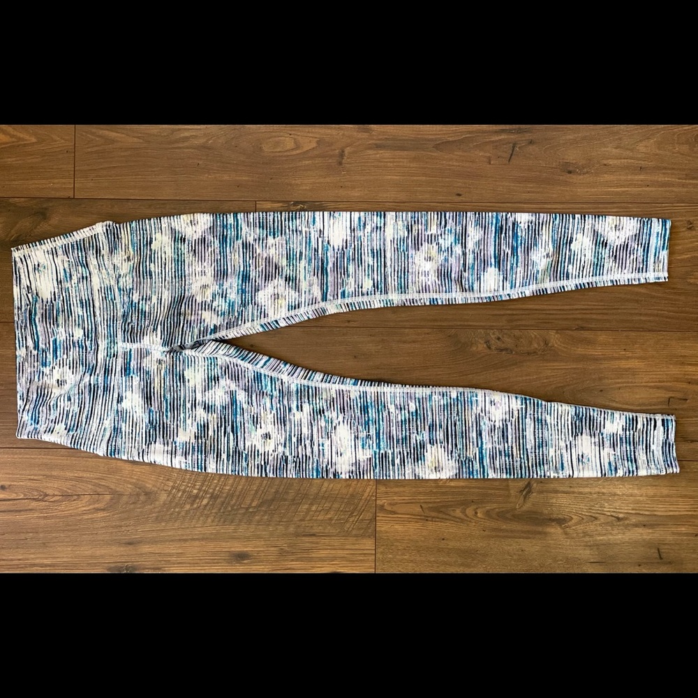 Lululemon full length leggings. Size 6.